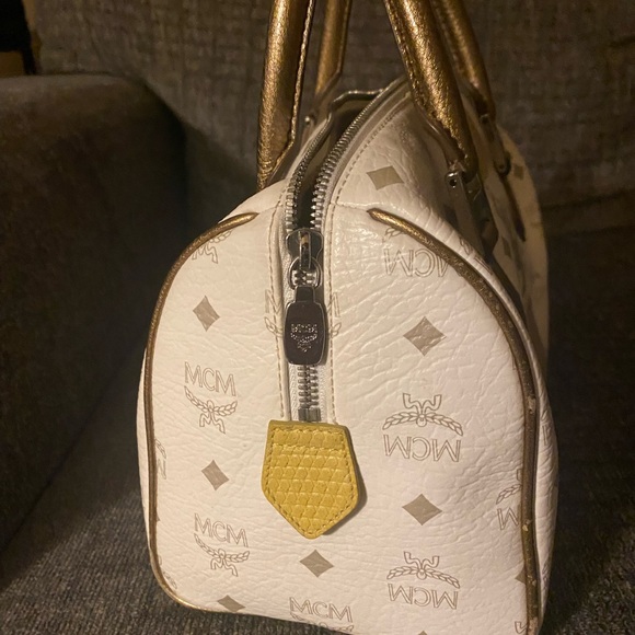 MCM White and Gold Visetos Handbag - Picture 3 of 8